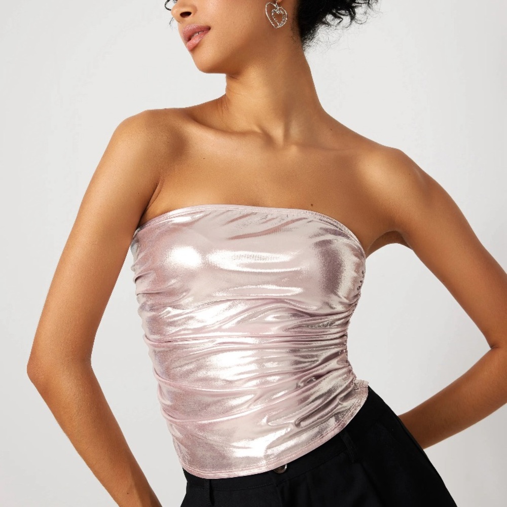 Metallic ruched cropped tube top